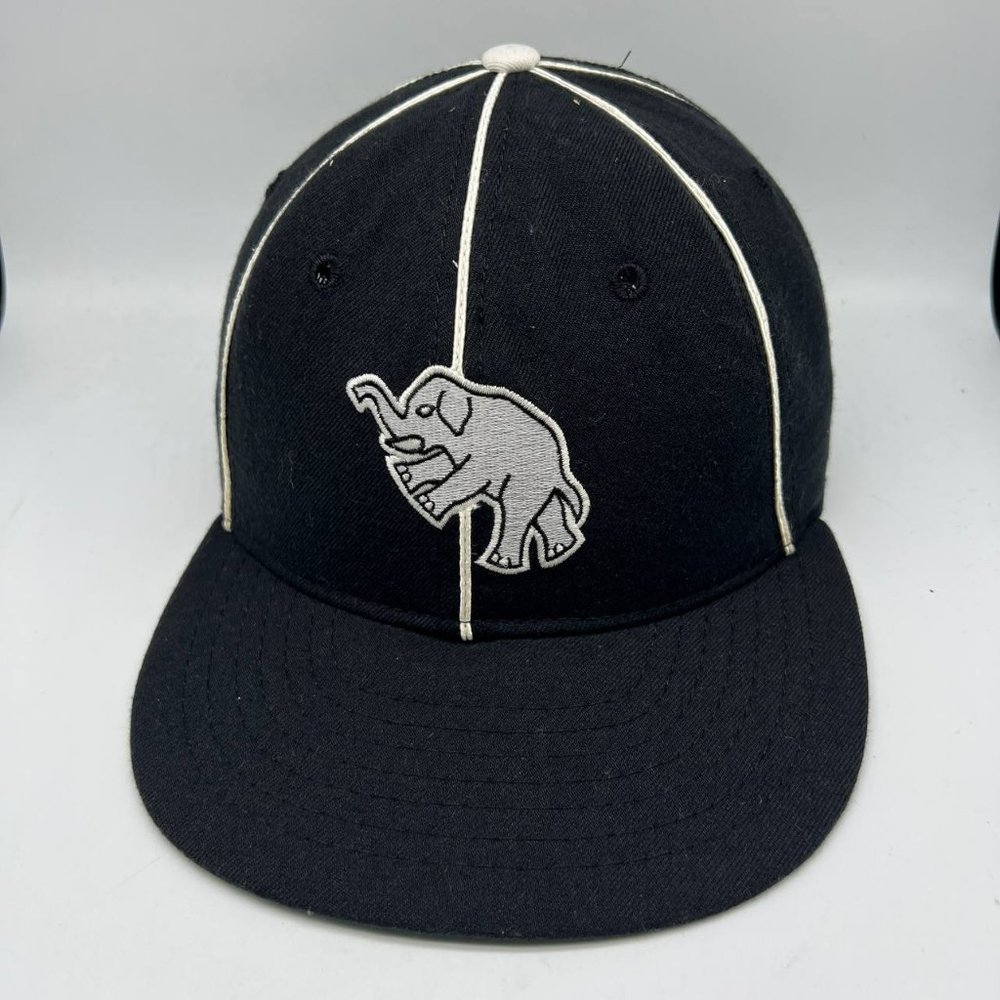 Vintage Oakland Athletics‎ MLB Elephant Logo Size 7 Roman Hat Fitted Cap Men